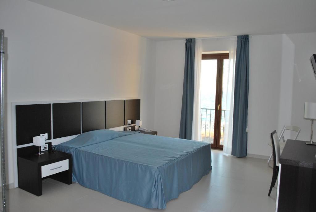 Buddi Hotel Платамона Стая снимка