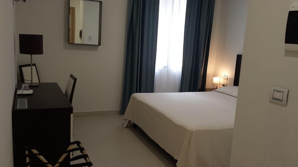 Buddi Hotel Платамона Екстериор снимка