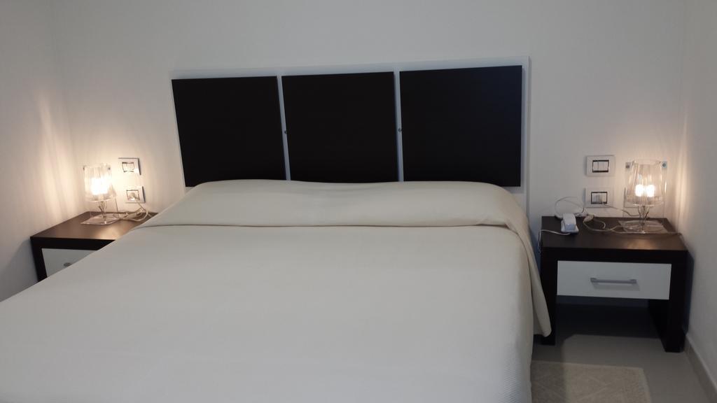 Buddi Hotel Платамона Екстериор снимка
