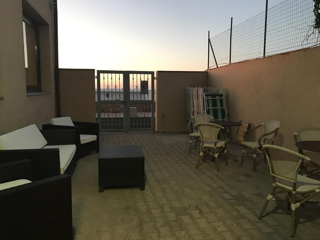 Buddi Hotel Платамона Екстериор снимка