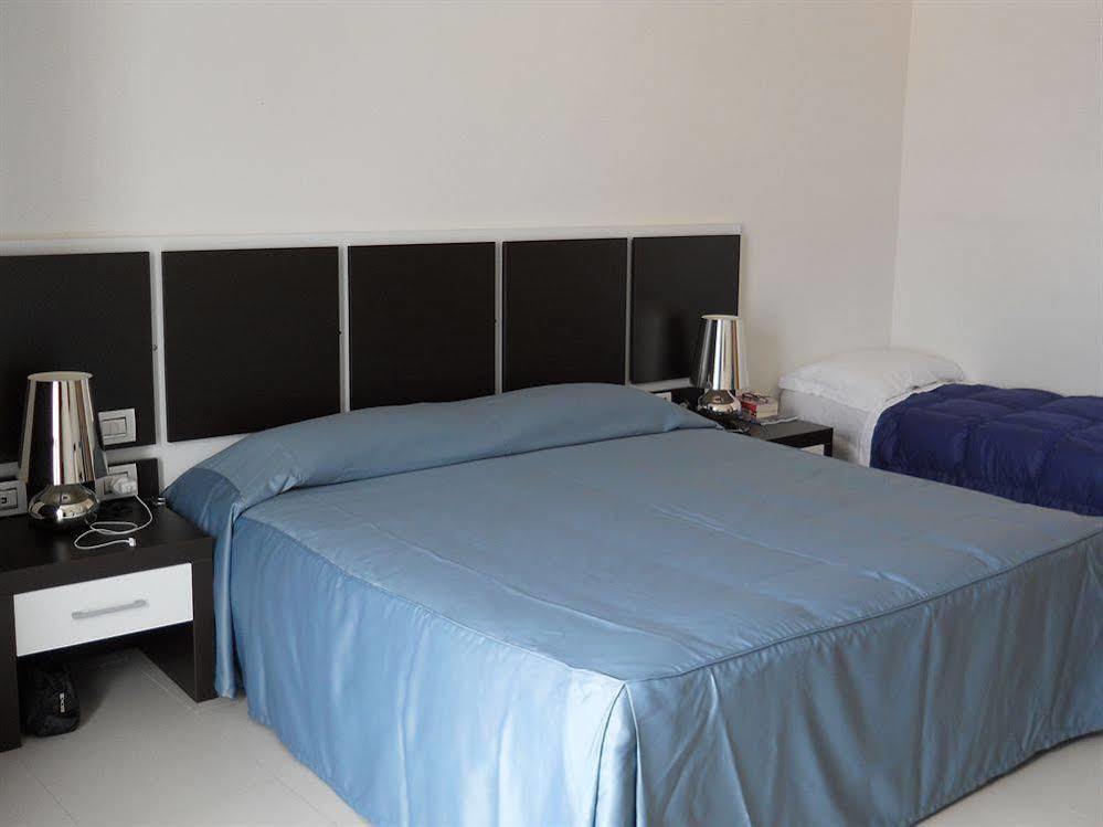 Buddi Hotel Платамона Екстериор снимка